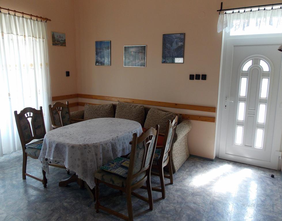 Bencze Vendeghaz Zalakaros Apartment Bagian luar foto