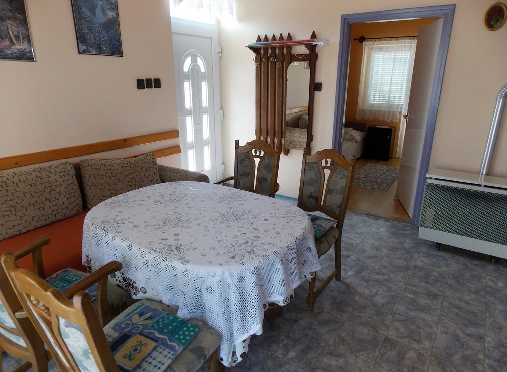 Bencze Vendeghaz Zalakaros Apartment Bagian luar foto